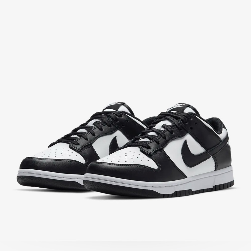Women’s Nike Dunk Low In White/White/Black Size 7.5 Womens (Pandas)